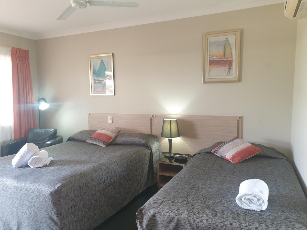 Cobar Central Motor Inn ภายนอก รูปภาพ