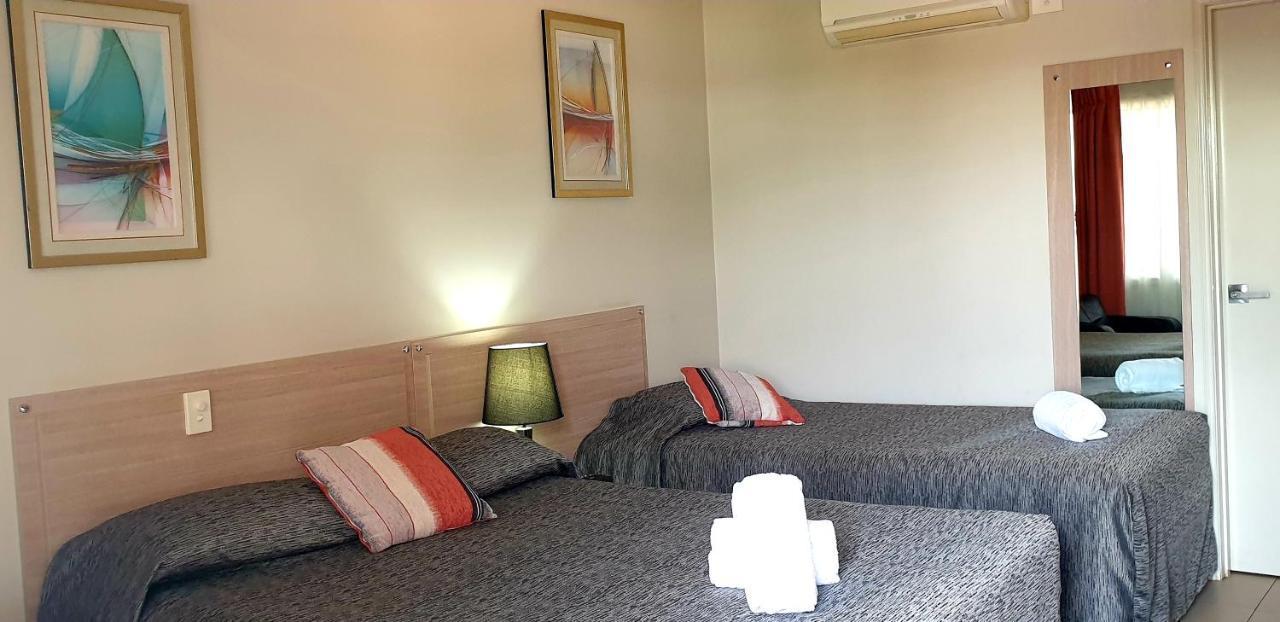 Cobar Central Motor Inn ภายนอก รูปภาพ