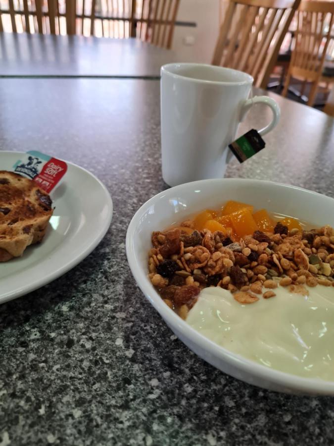 Cobar Central Motor Inn ภายนอก รูปภาพ